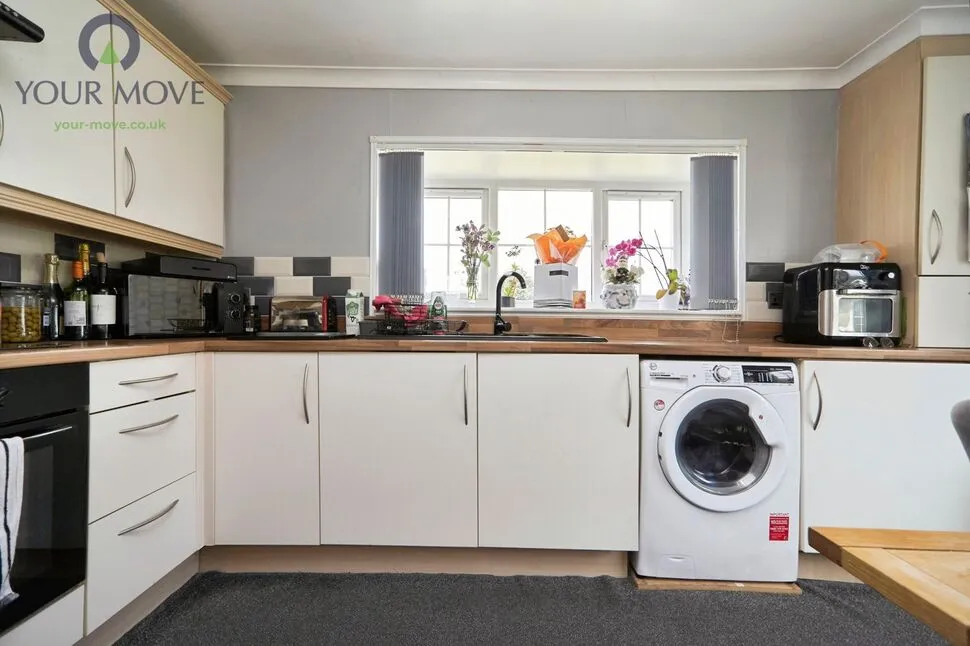 Upwood Park, Black Moor Road, West Yorkshire, BD22, photo 9