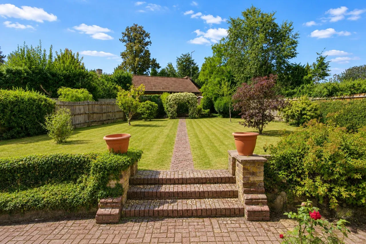 West Common, Harpenden, AL5, photo 10