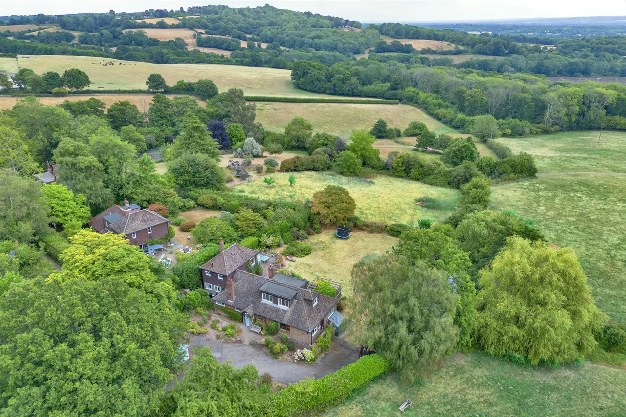 Scords Lane, Toys Hill, photo 18