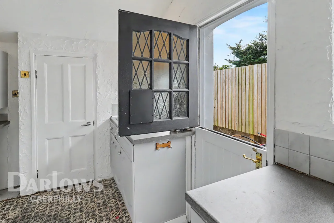 Caenant Road, Caerphilly, photo 9