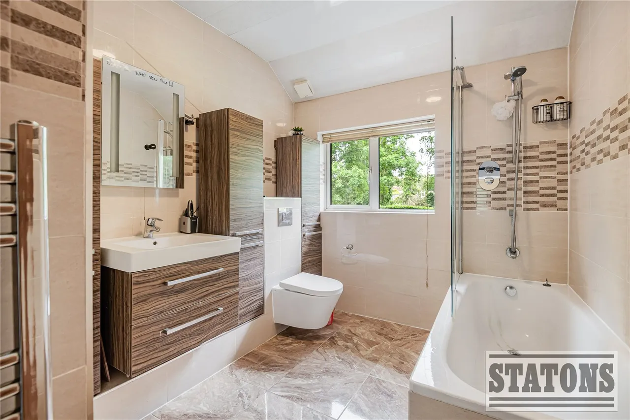 Mymms Drive, Brookmans Park, Hertfordshire, AL9 7AE, photo 14