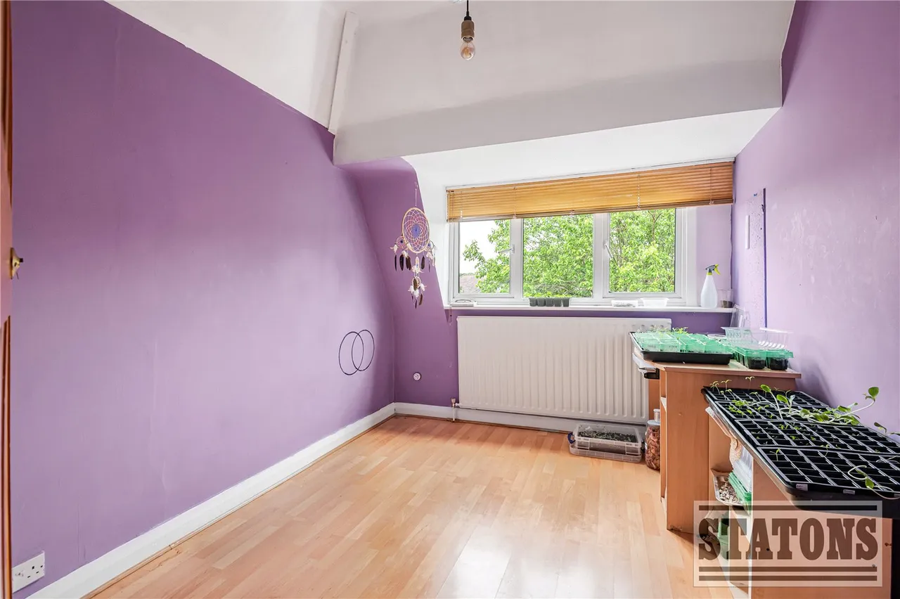 Mymms Drive, Brookmans Park, Hertfordshire, AL9 7AE, photo 13