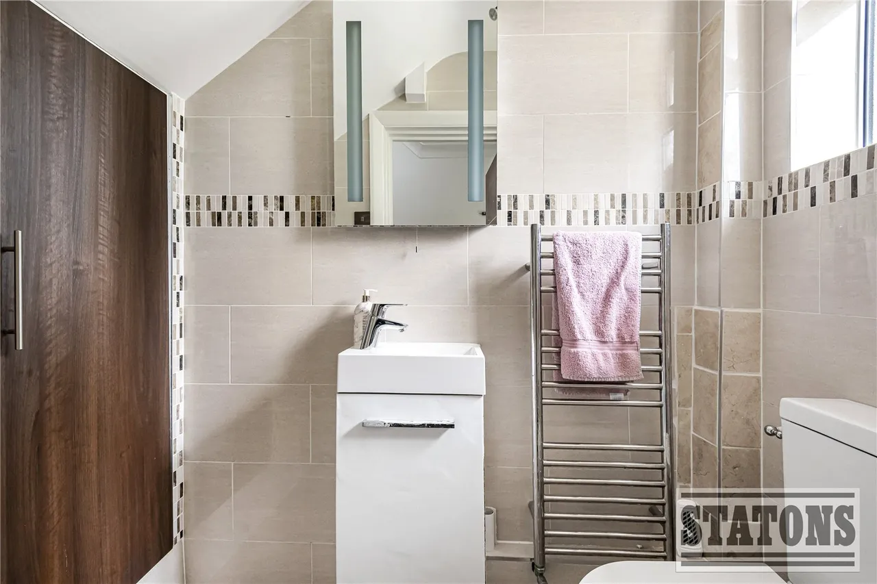 Mymms Drive, Brookmans Park, Hertfordshire, AL9 7AE, photo 9