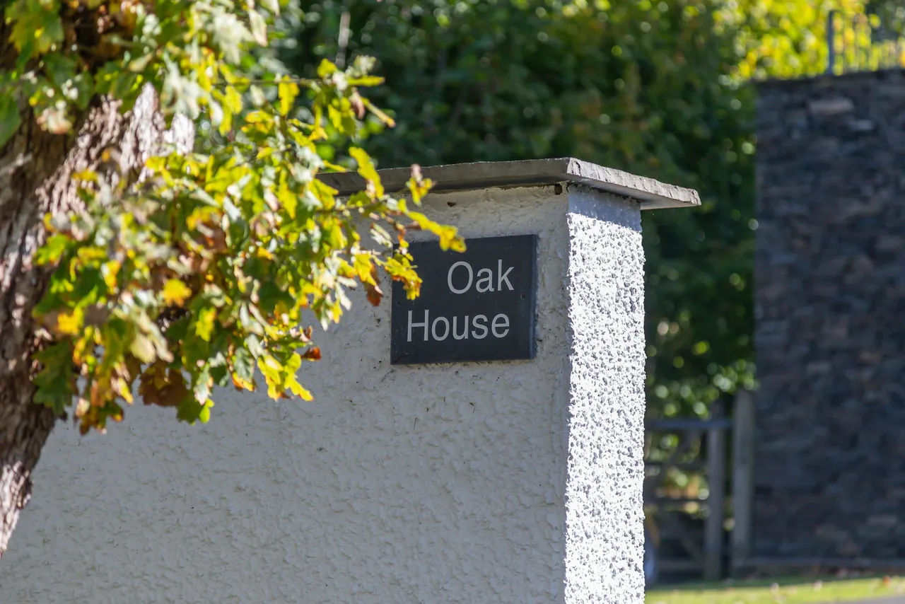 Oak House, Langdale Cresent, LA23, photo 4