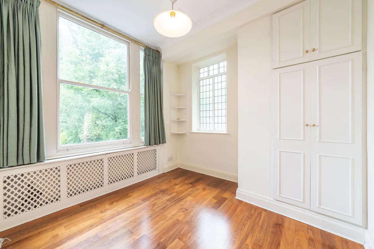 Flat 4, 62 Fitzjohns Avenue, London, photo 4