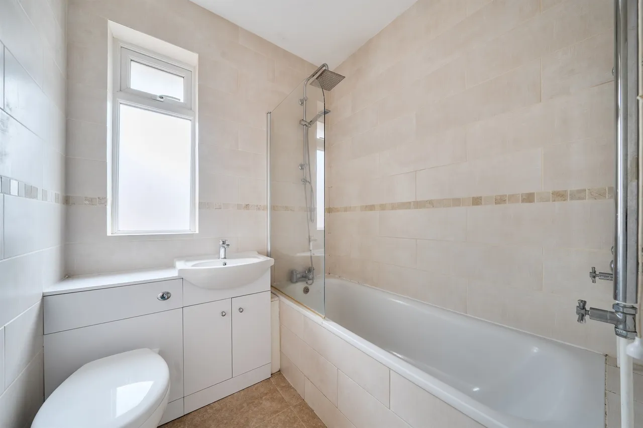 Ringwood Road, Poole, BH14, photo 11