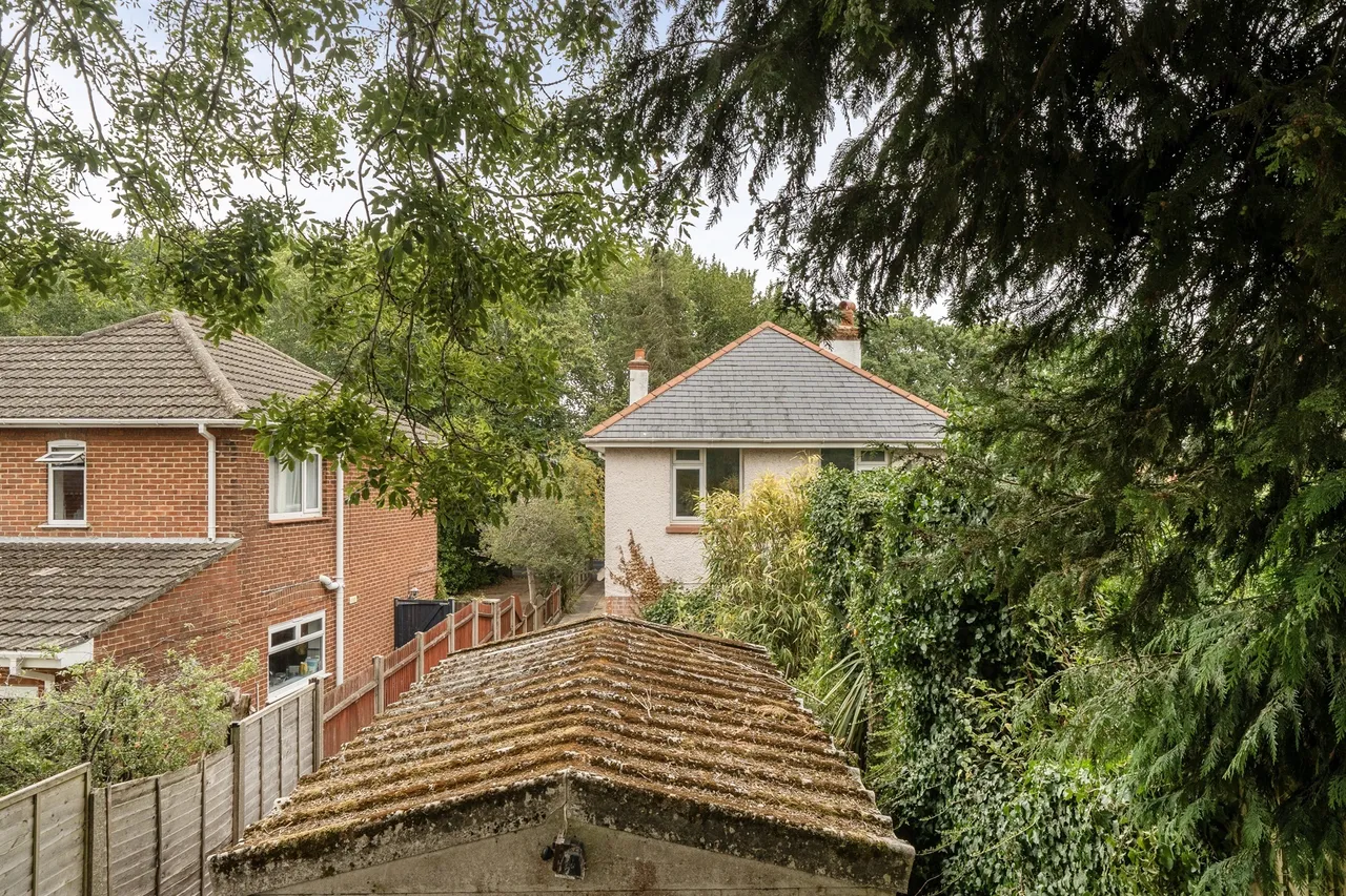 Ringwood Road, Poole, BH14, photo 17