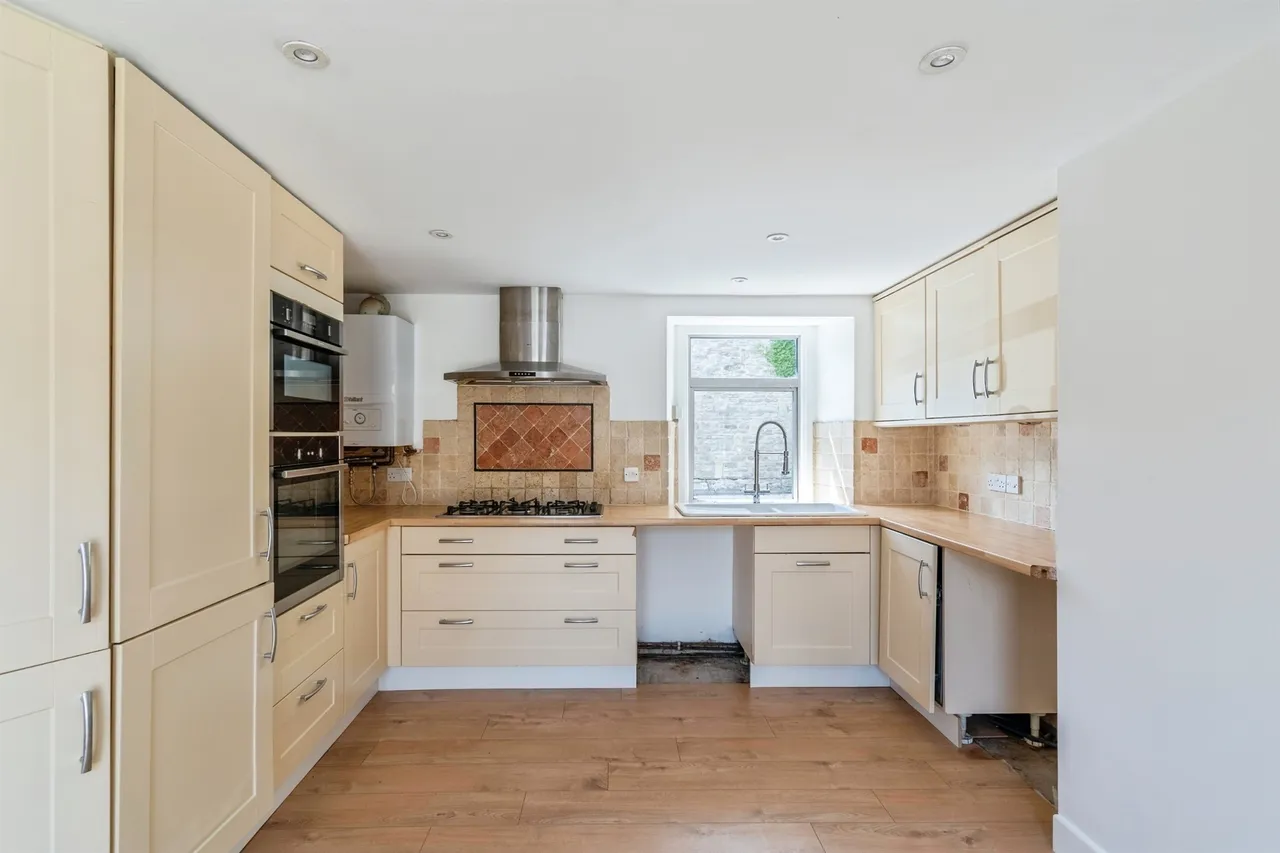 Bath Road, Colerne, SN14, photo 6