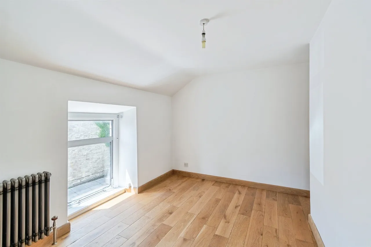 Bath Road, Colerne, SN14, photo 11