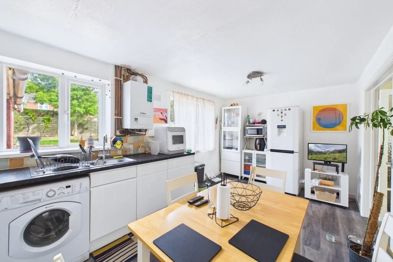 St. Margarets Road, Leamington Spa, CV31, photo 5