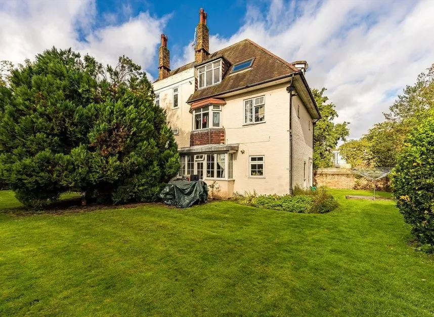 1 bed flat for sale — Popes Avenue, Strawberry Hill, TW2