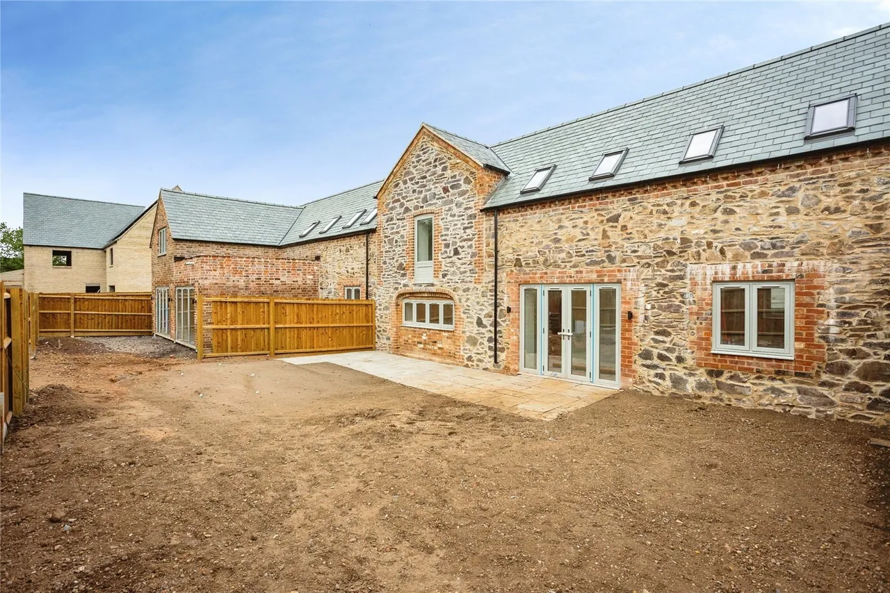 Newstead Way, Loughoborough, LE11, photo 10