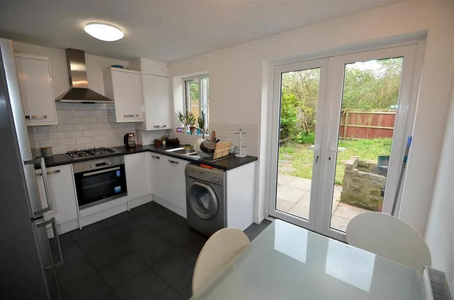 Marham Close, Nottingham, NG2, photo 3