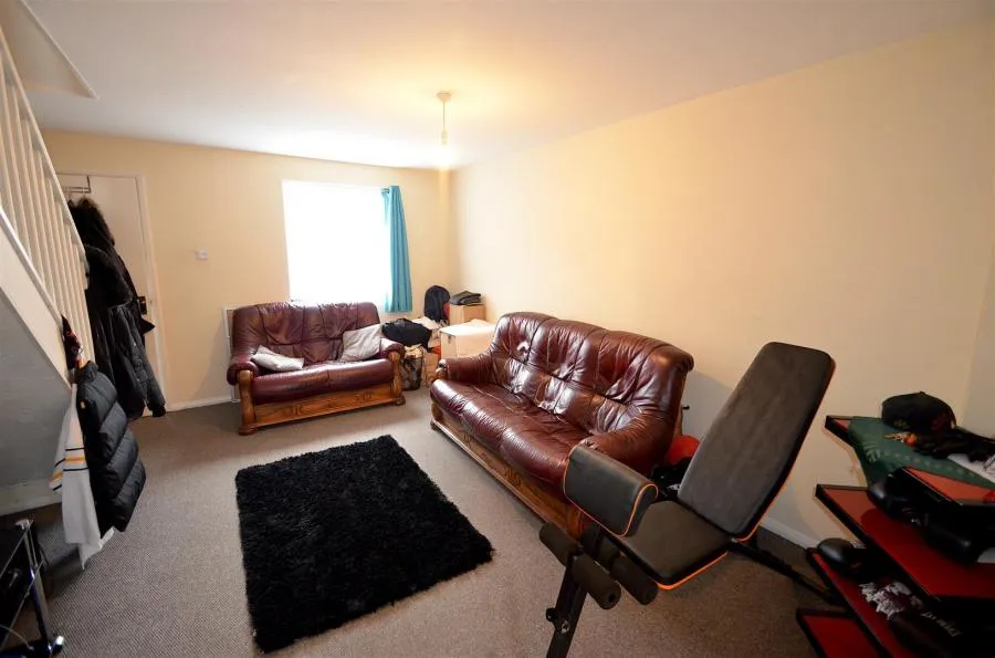 Marham Close, Nottingham, NG2, photo 6