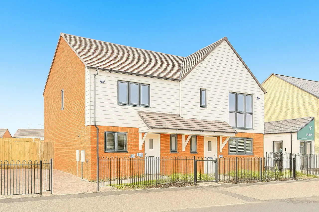 3 bed house for sale — Osborne Gardens, Herne Bay, Kent, CT6