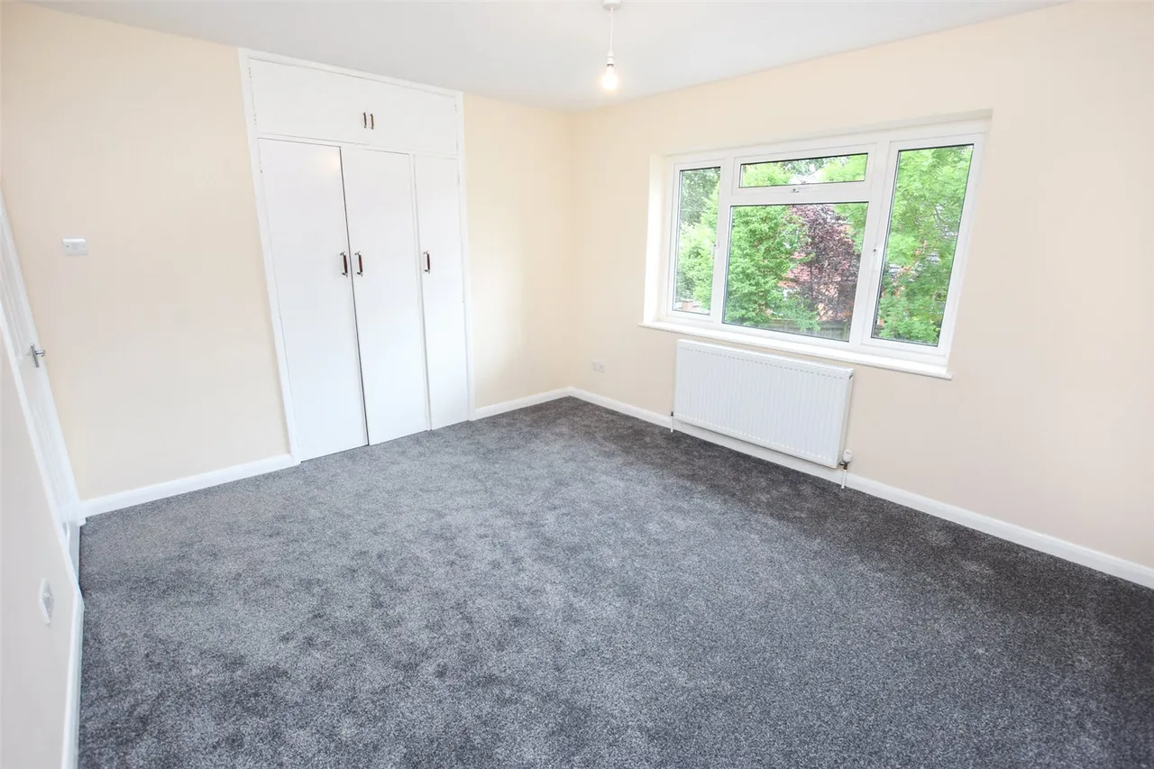 Church Road West, Farnborough, Hampshire, GU14 6QF, photo 14