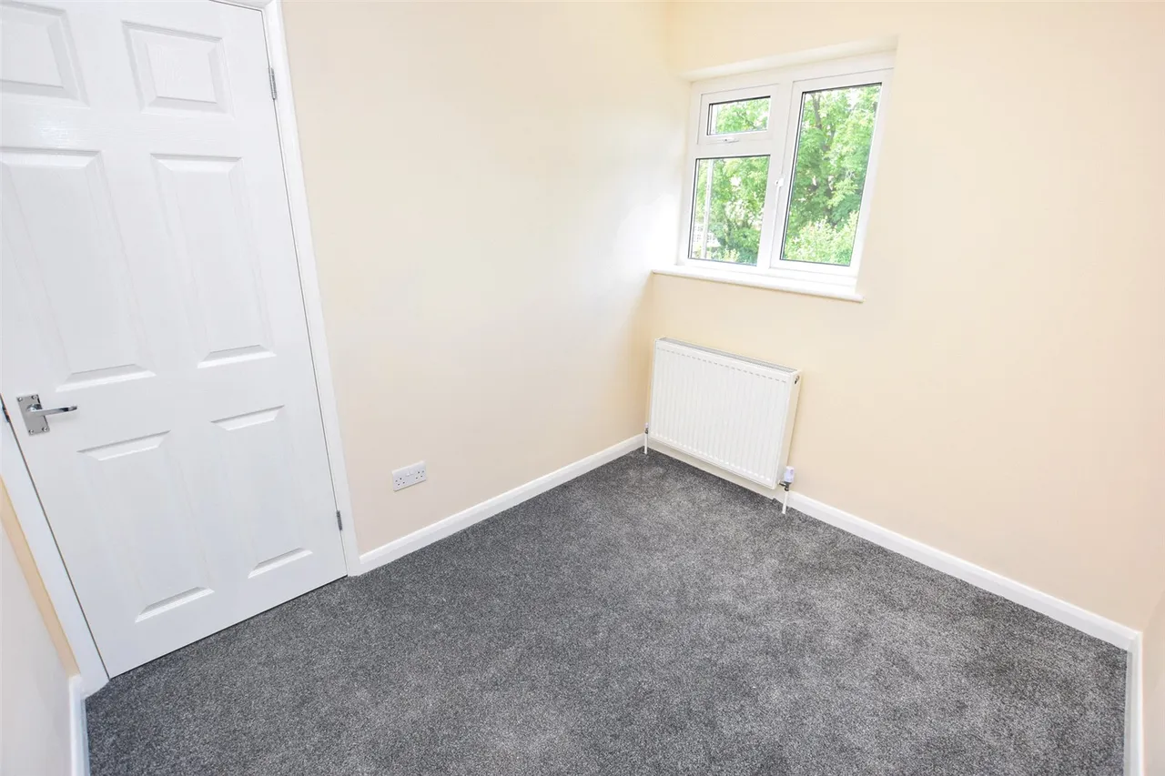 Church Road West, Farnborough, Hampshire, GU14 6QF, photo 19