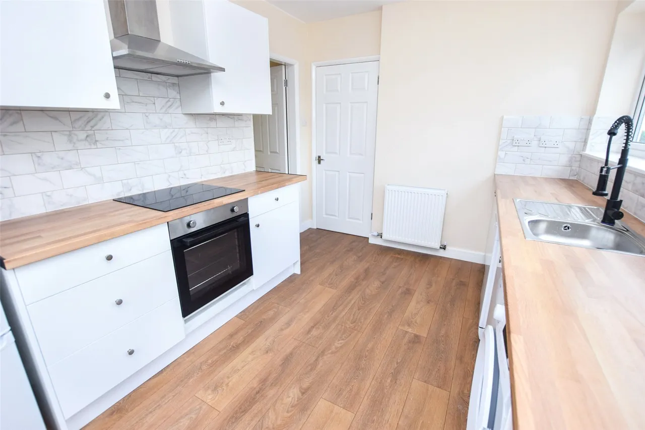 Church Road West, Farnborough, Hampshire, GU14 6QF, photo 5