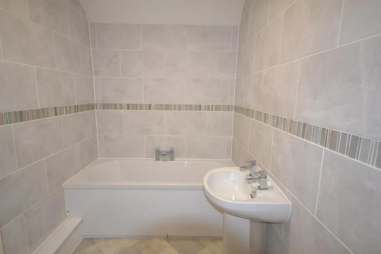 Elizabeth Avenue, Exerer, EX4, photo 9