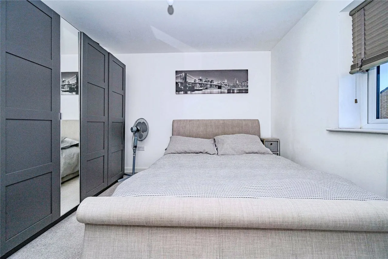 Arundel Road, Luton, Bedfordshire, LU4, photo 11