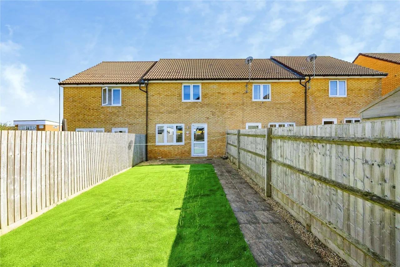 Arundel Road, Luton, Bedfordshire, LU4, photo 19