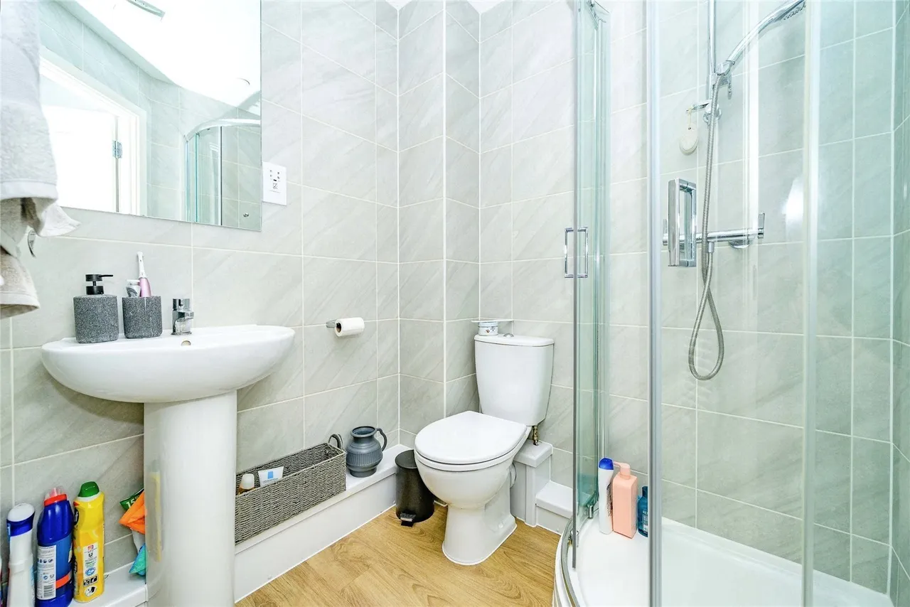 Arundel Road, Luton, Bedfordshire, LU4, photo 16