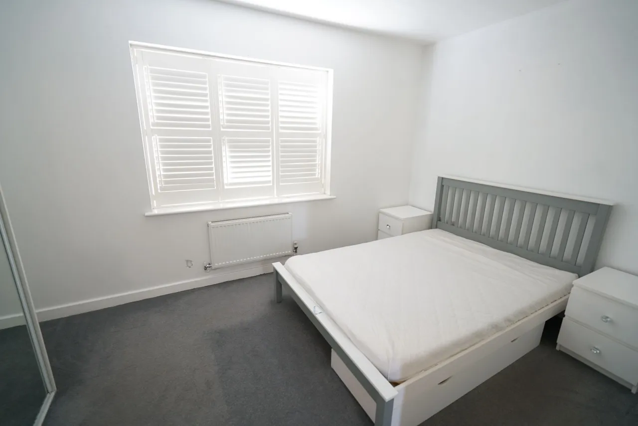 North Road, Purfleet, Essex, RM19 1TU, photo 9