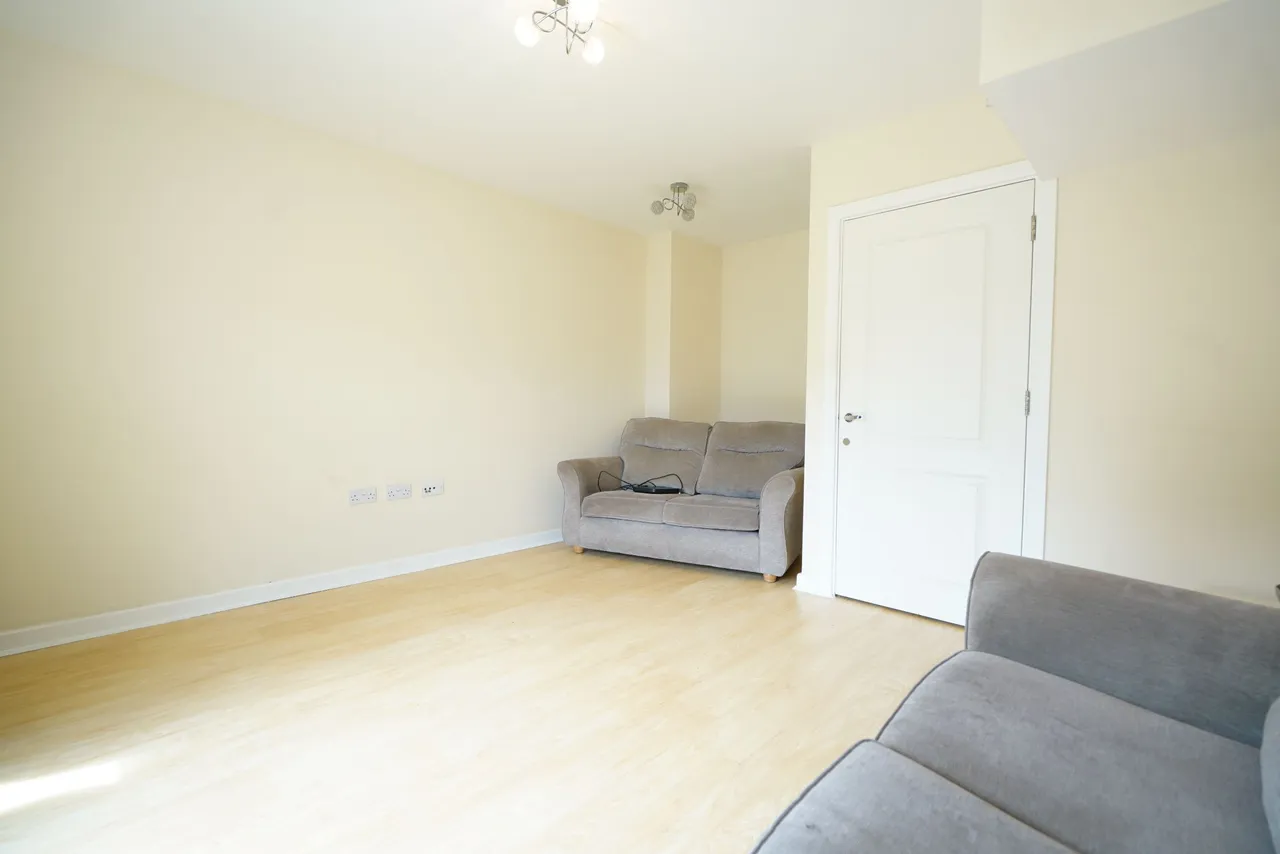 North Road, Purfleet, Essex, RM19 1TU, photo 6