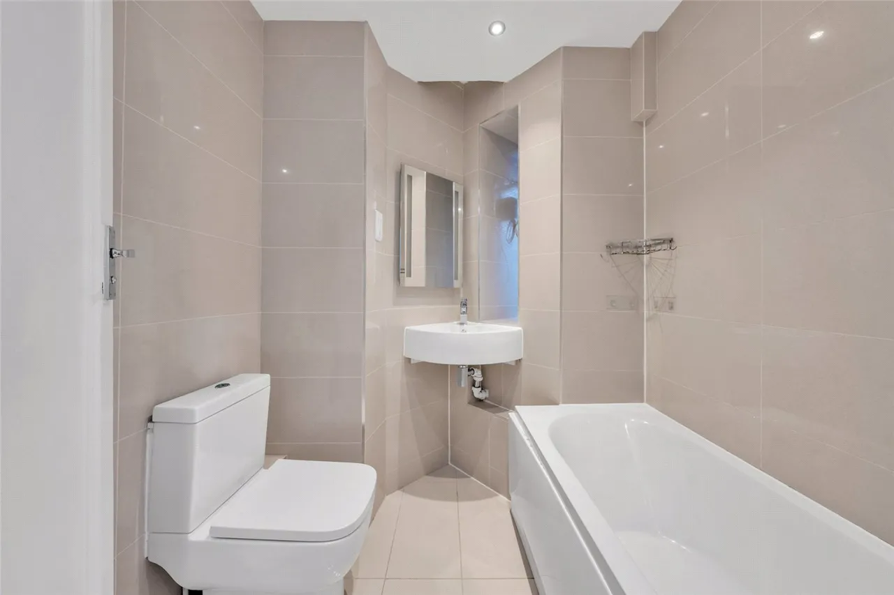 Charlbert Court, Charlbert Street, St John's Wood, London, NW8, photo 4