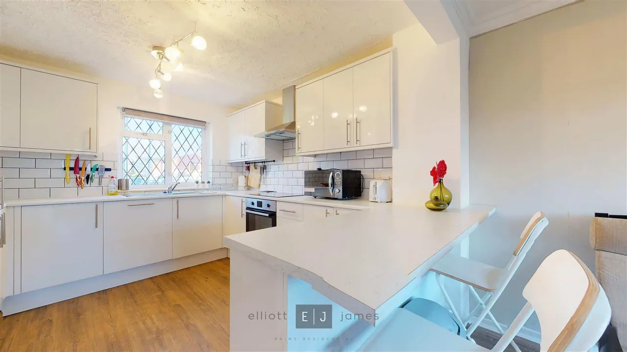 Copperfield, Chigwell, photo 5