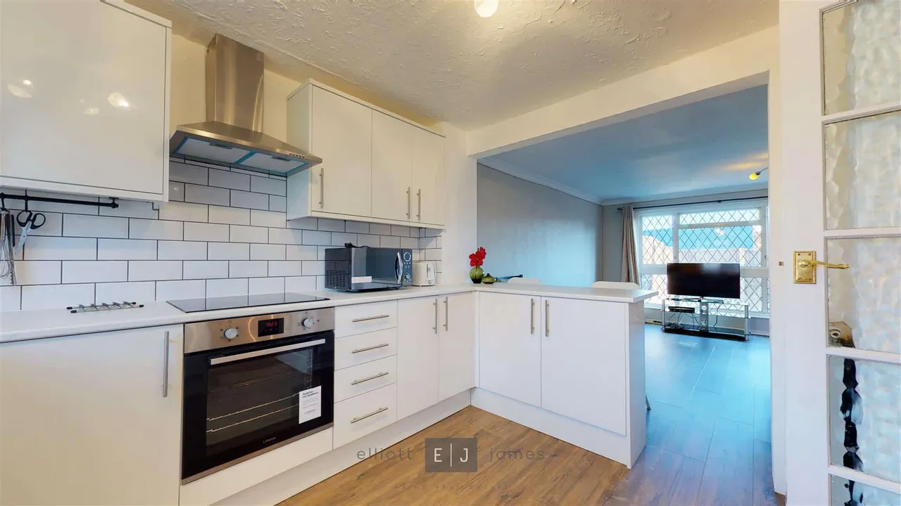 Copperfield, Chigwell, photo 6