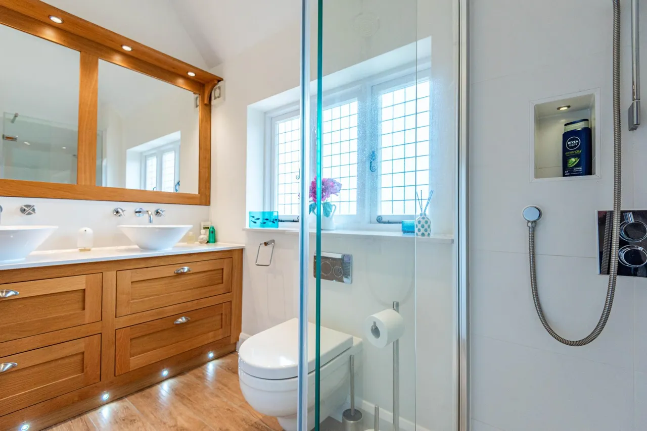 St. Catherines Road, Broxbourne, EN10, photo 12