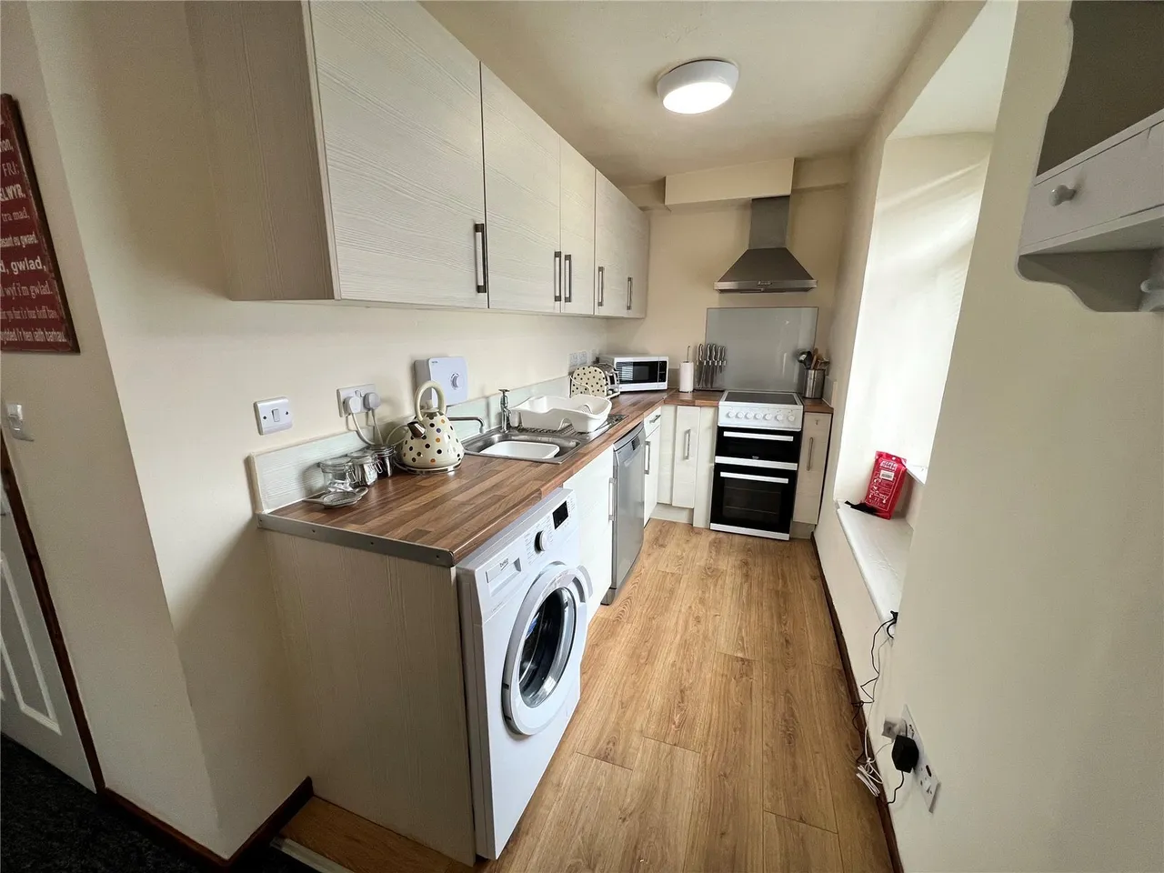Penlan Street, Pwllheli, LL53, photo 2