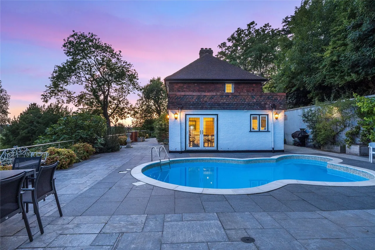 Westerham Road, Keston, BR2, photo 45