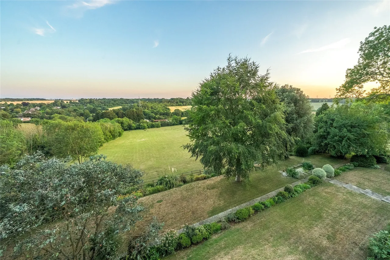 Westerham Road, Keston, BR2, photo 43