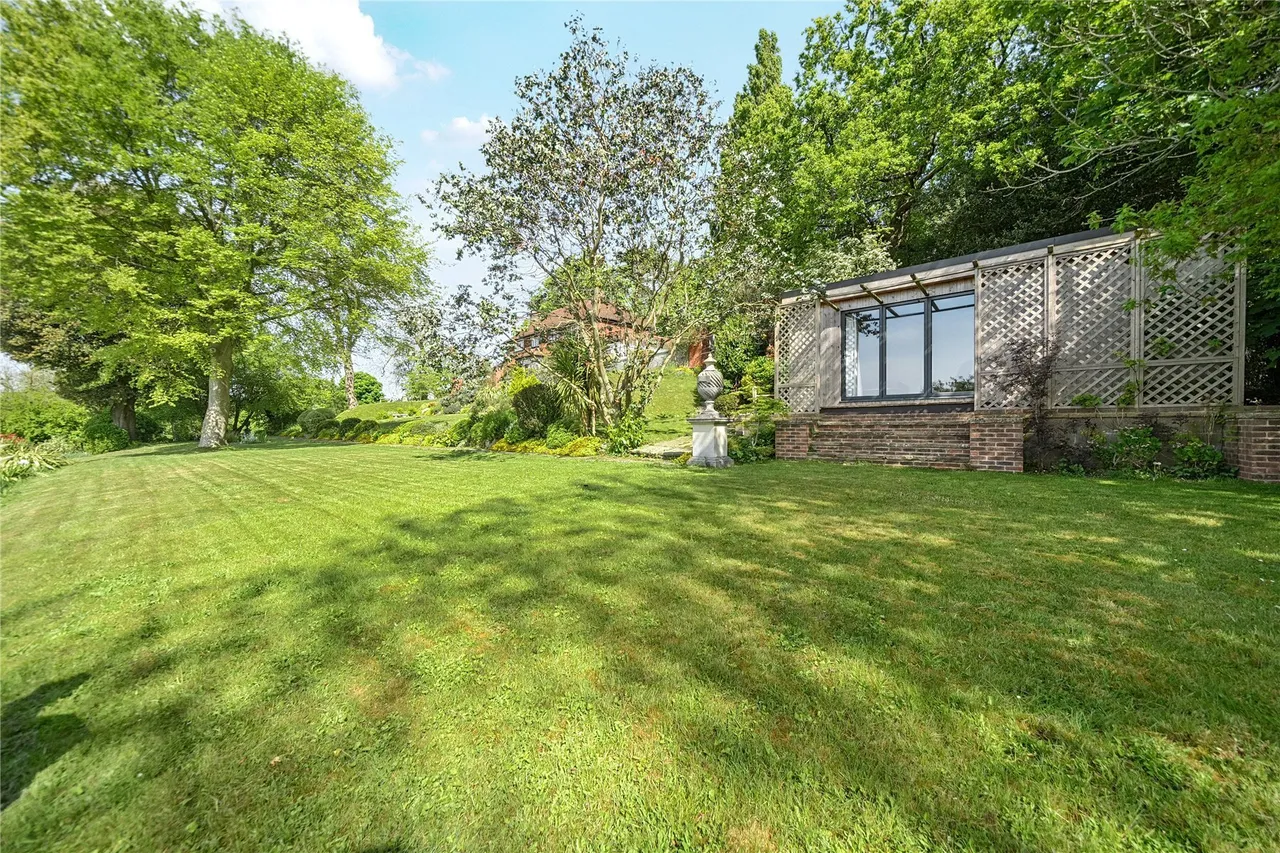 Westerham Road, Keston, BR2, photo 36