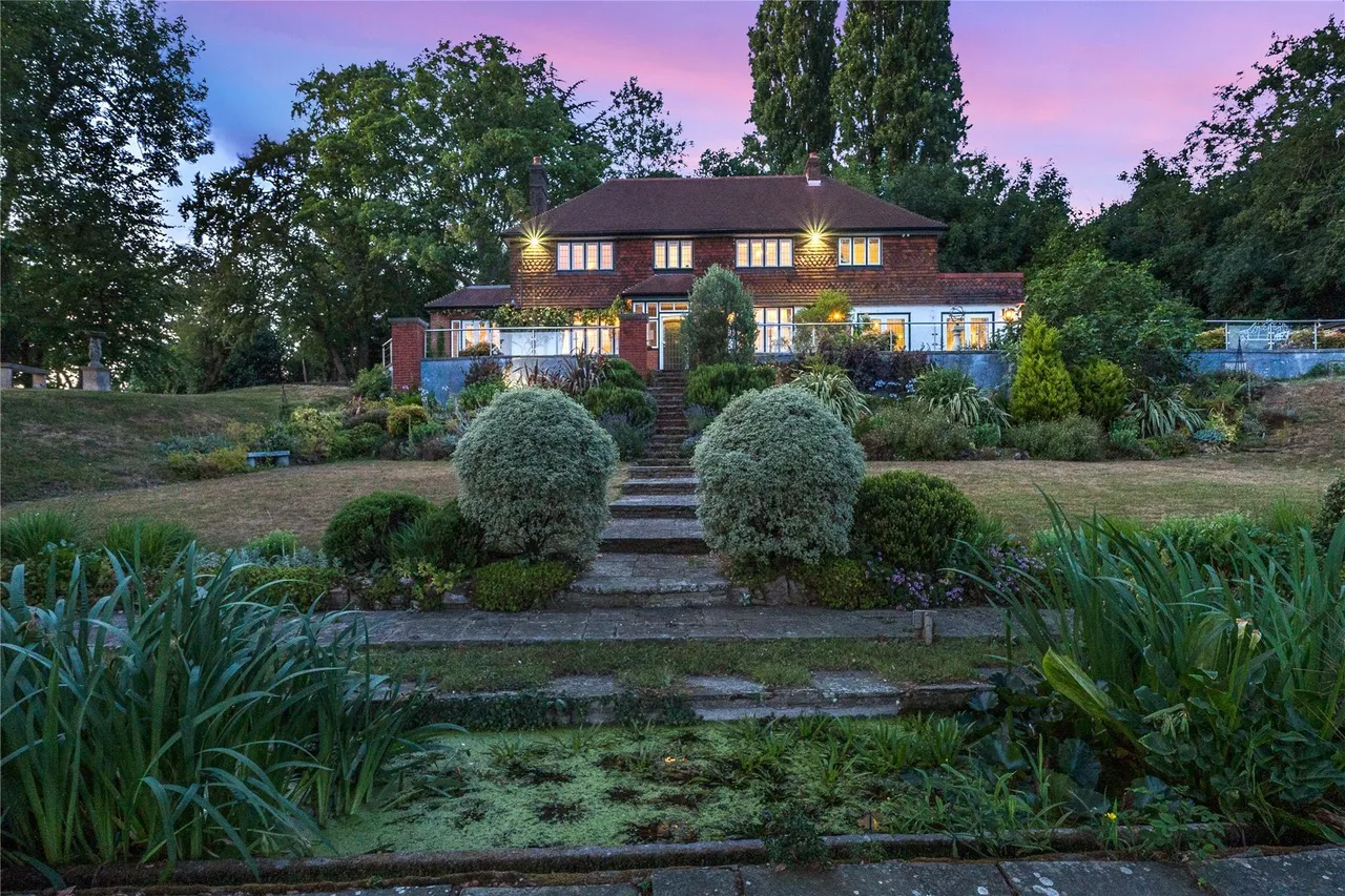 Westerham Road, Keston, BR2, photo 48