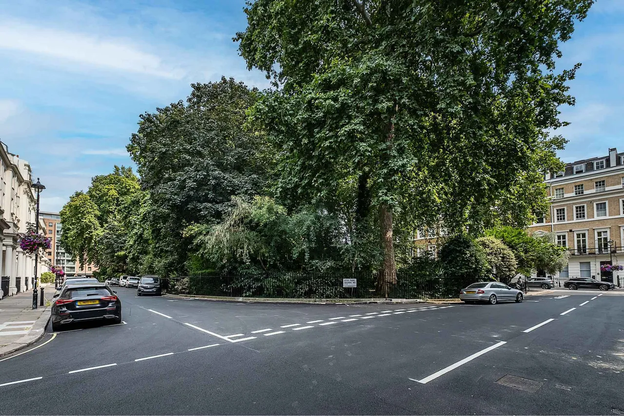 Hyde Park Square, London, W2, photo 14