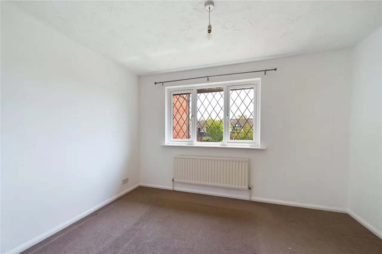 Odette Gardens, Tadley, RG26, photo 6