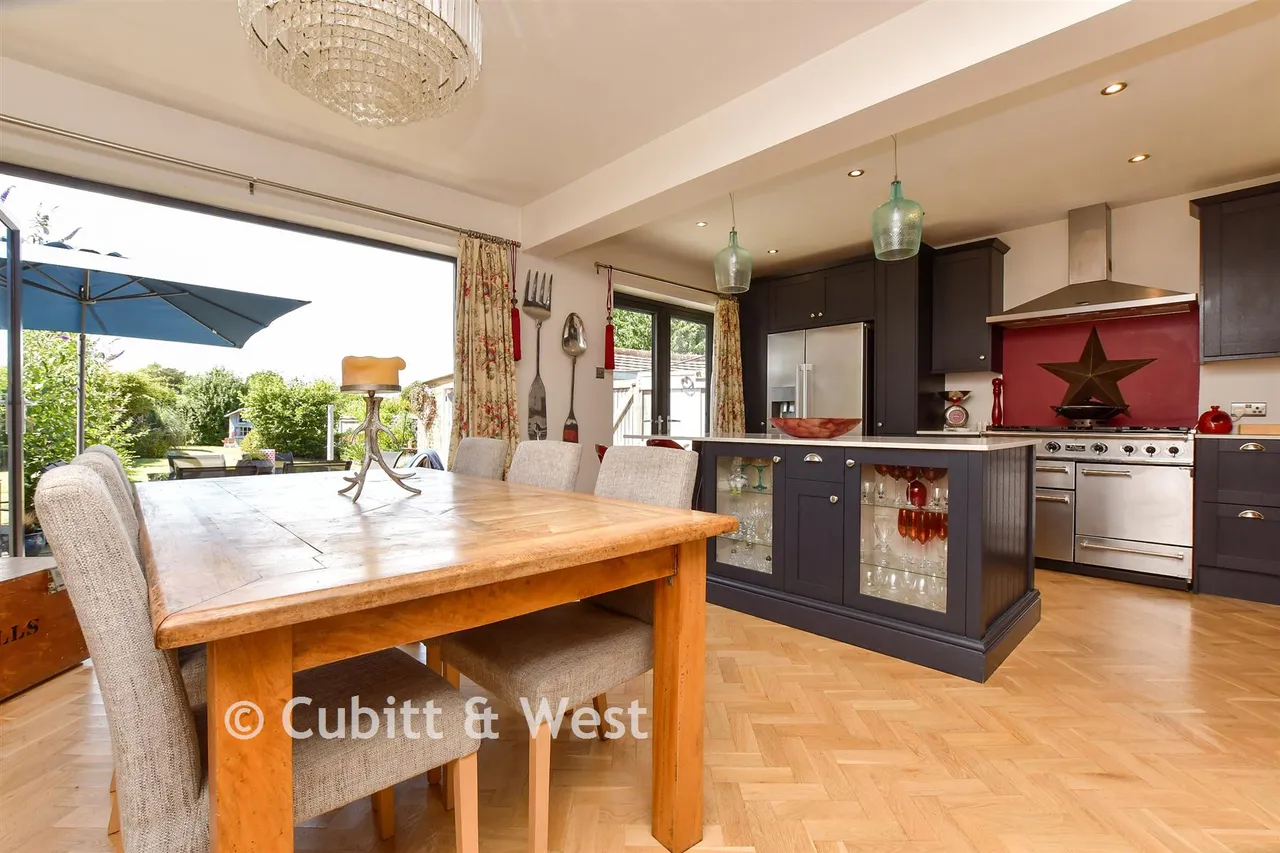 Orchard Close, Fetcham, KT22, photo 2