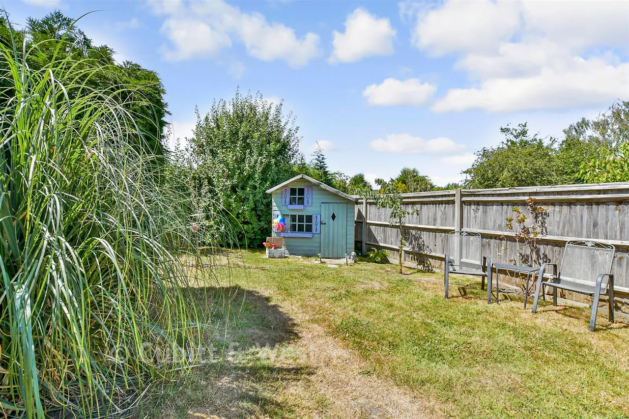 Orchard Close, Fetcham, KT22, photo 12