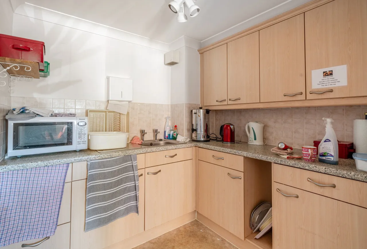 London Road, Gloucester, GL1 3QE, photo 16