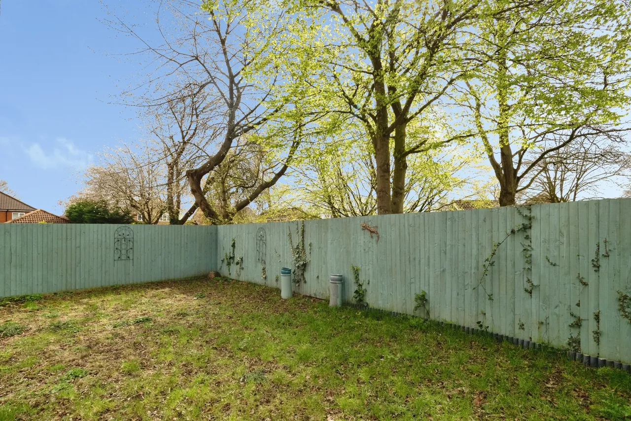 Ella Park, Hull, HU10, photo 13