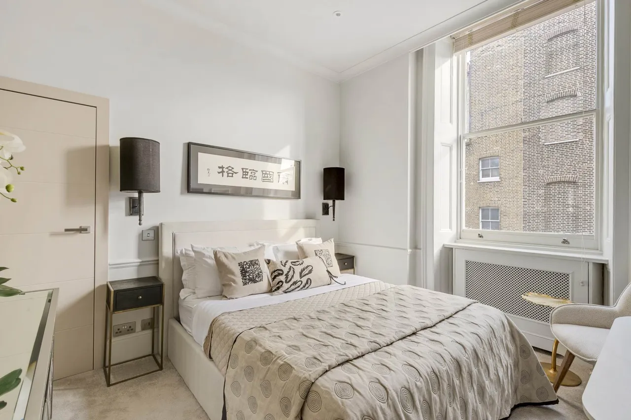 Cadogan Place, London, SW1X 9SA, photo 3