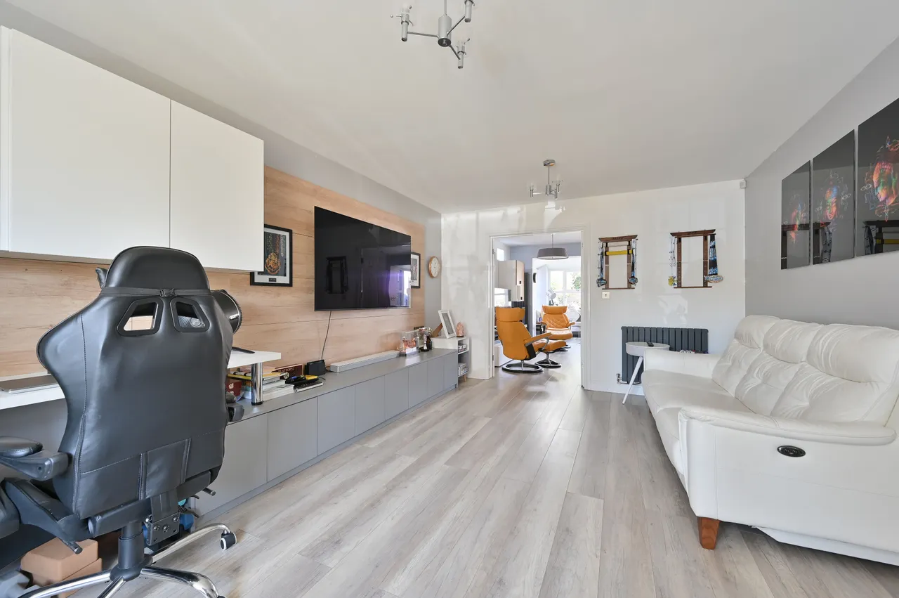 40 Edson Close, Leavesden, photo 5