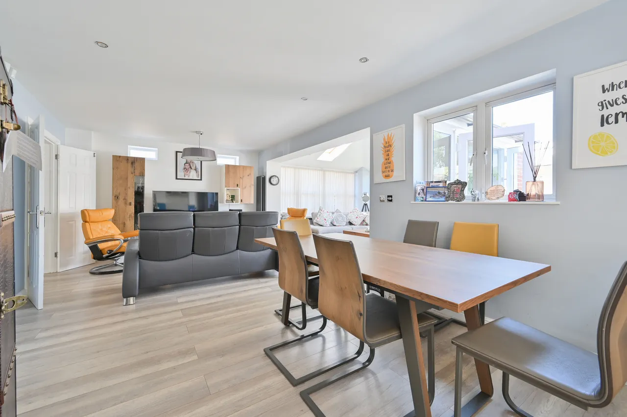 40 Edson Close, Leavesden, photo 7