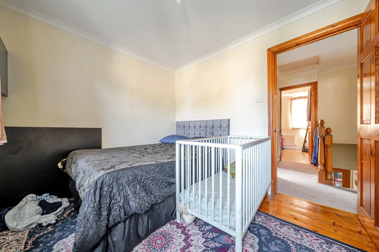 Courtland Grove, SE28, photo 6