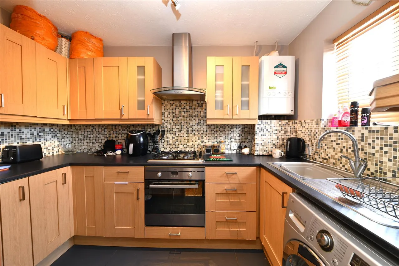 The Hedgerows, Stevenage, SG2 7DQ, photo 12