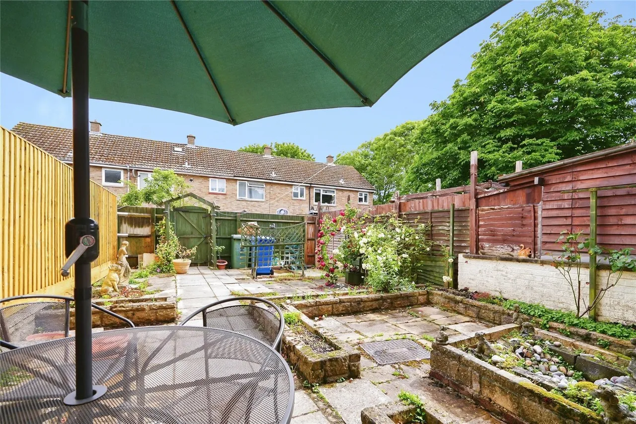 Trinity Close, Bicester, Oxfordshire, OX26, photo 2