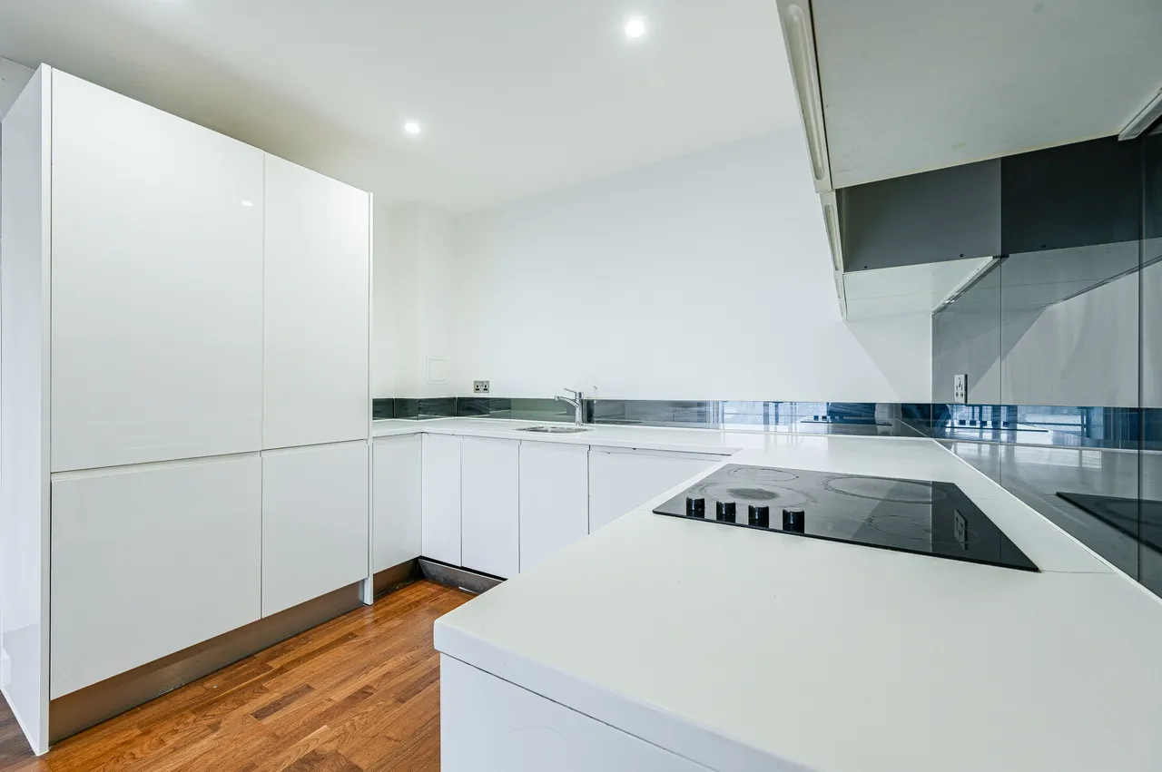 14 Cornmill House, 4 Wharf Street, London, photo 6